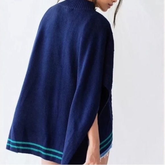 FREE PEOPLE Harbour Stripe Cable Poncho in Navy and Green One Size - Picture 5 of 11